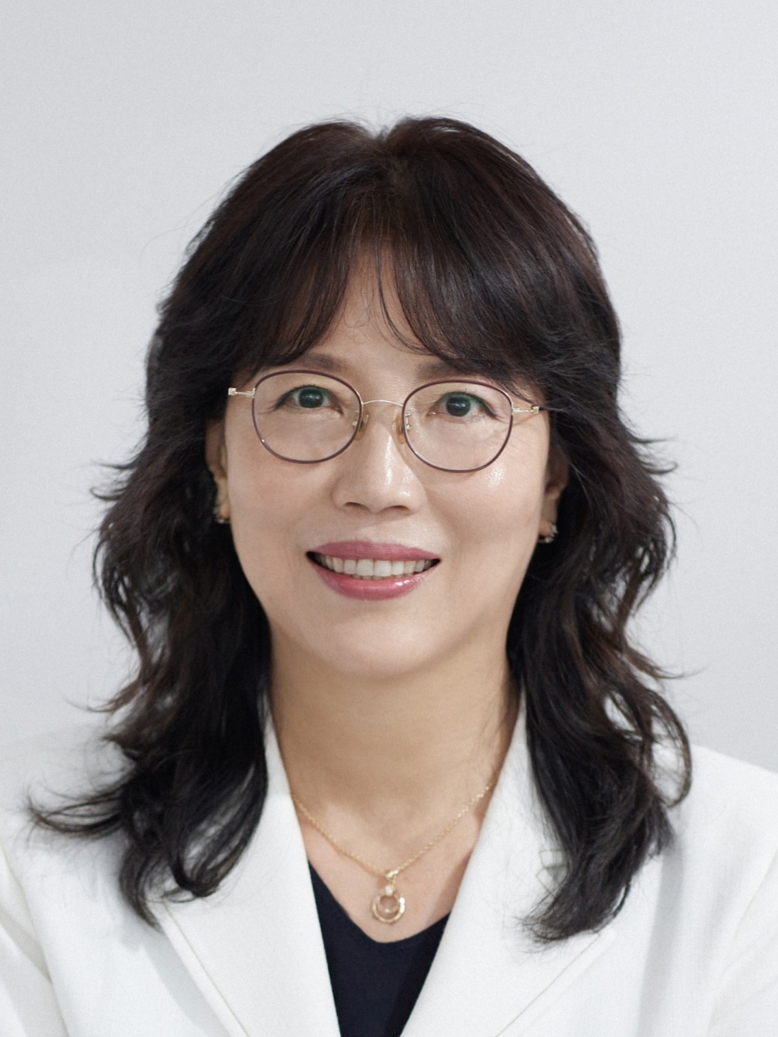 손은선 책임교수 (뷰티건강치유전공)